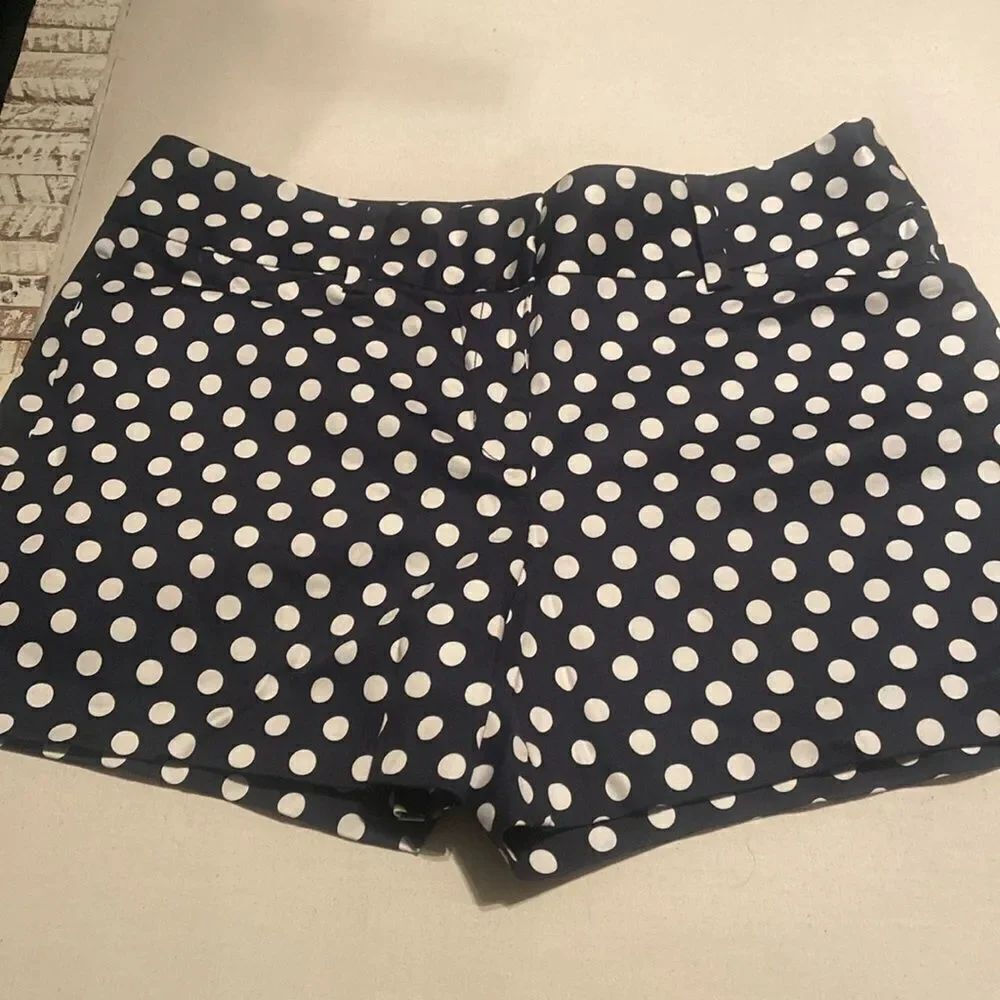 Ann Taylor signature polkadot shorts size 12